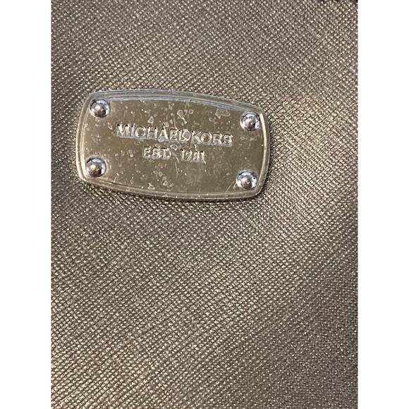 MICHAEL KORS, PUTER METALIC SAFFIANO LEATHER CROSSBODY BAG - Picture 7 of 16